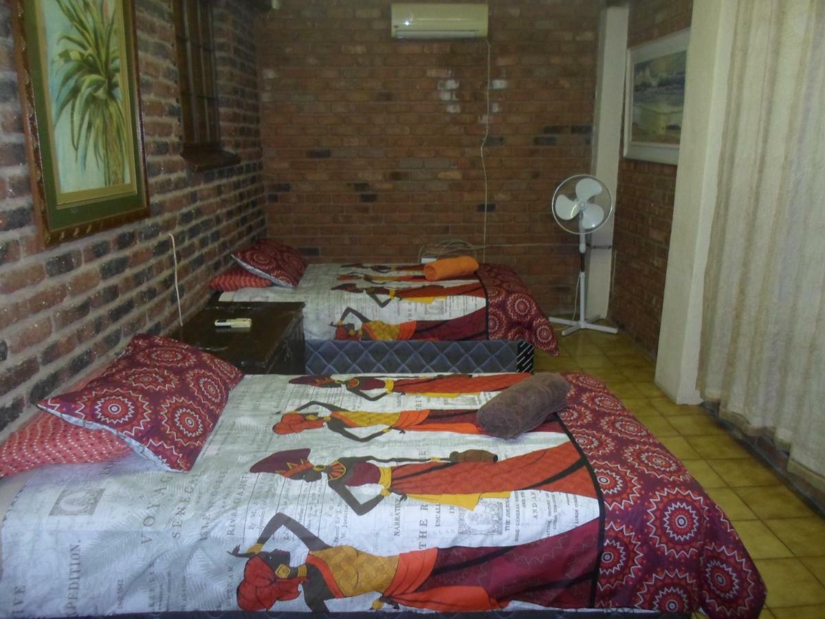 Marloth Havens Guest House มาเลเลน ภายนอก รูปภาพ